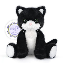 SuzziPals heatable cat plush with warm, comforting softness for cozy moments.