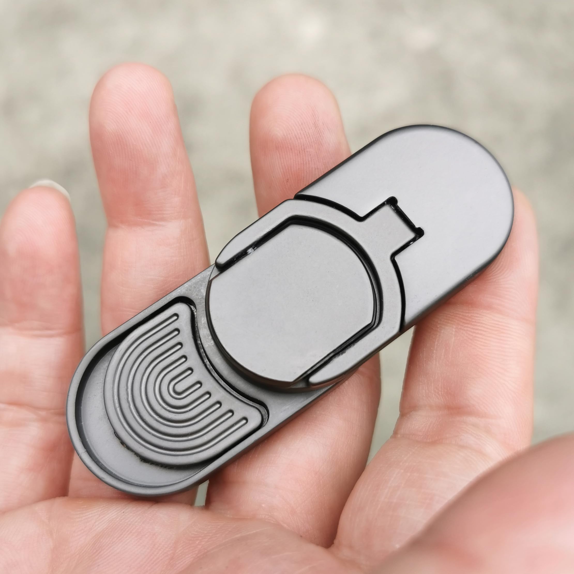 T-Conceal EDC slider push-rotate action supports focus during tasks