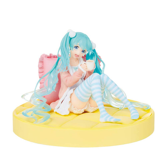 Taito Hatsune Miku action figure in casual clothes for display and collection.