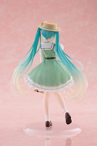 Close-up of Hatsune Miku details, highlighting sculpted fashion elements.