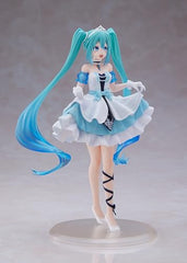 Official packaging for the Taito Cinderella figure, ideal for collectors.