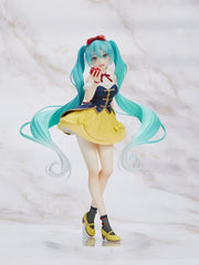 Close-up of Hatsune Miku Wonderland Snow White figure showing vivid colors and posed stance.