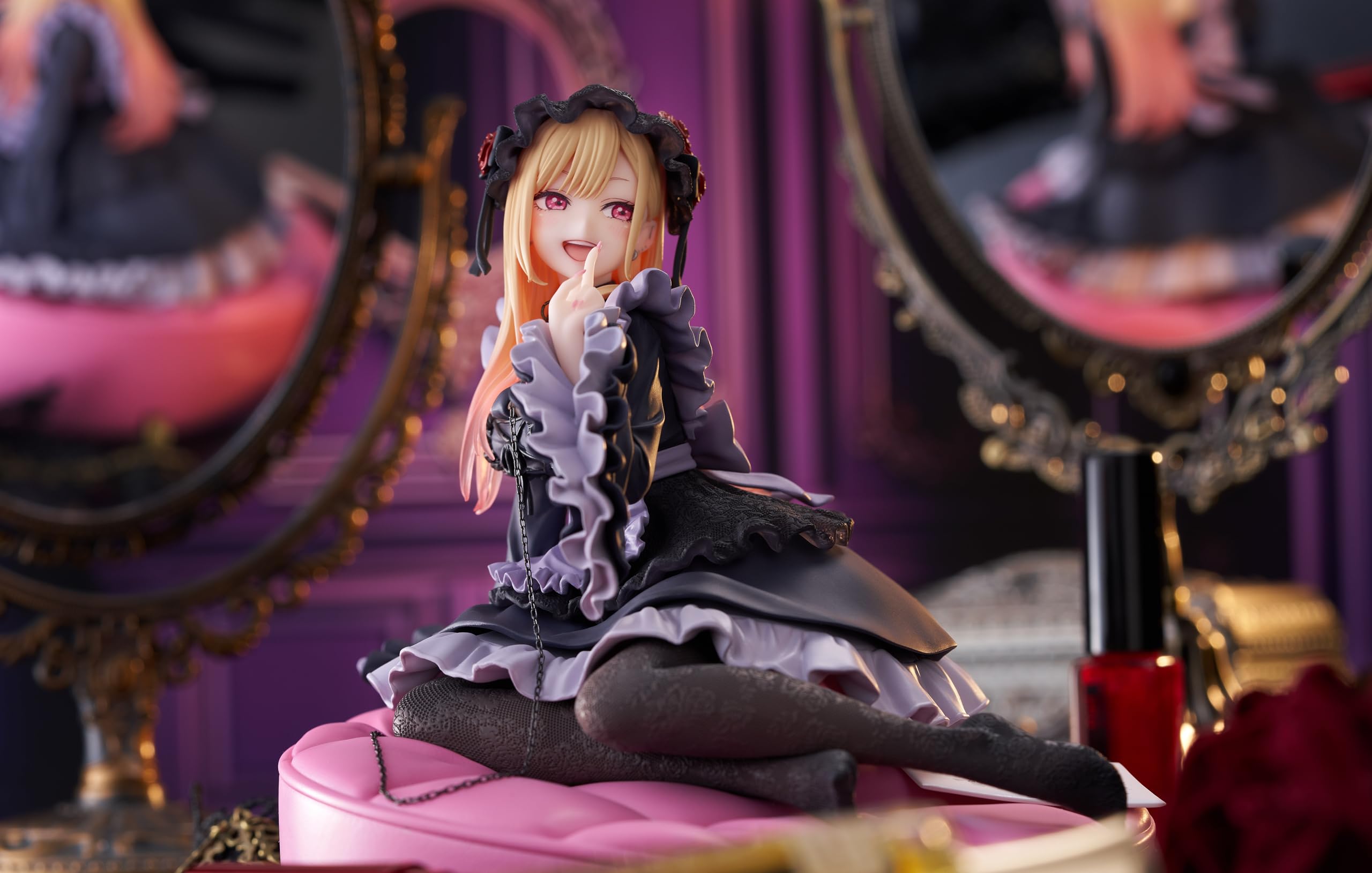 Packaging image highlighting premium presentation of the AMP+ figure