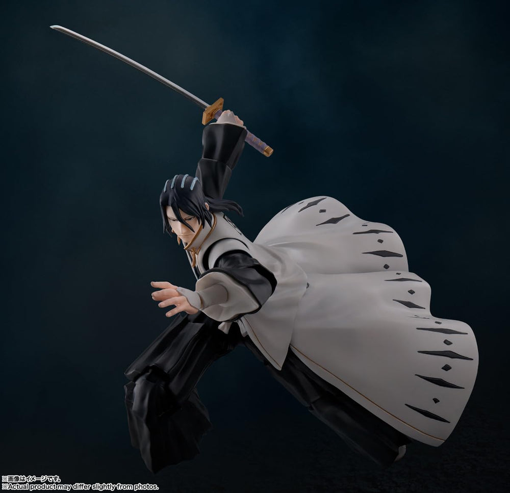 Tamashii Nations Byakuya Kuchiki figure Zanpakuto hilt for Senbonzakura effect.