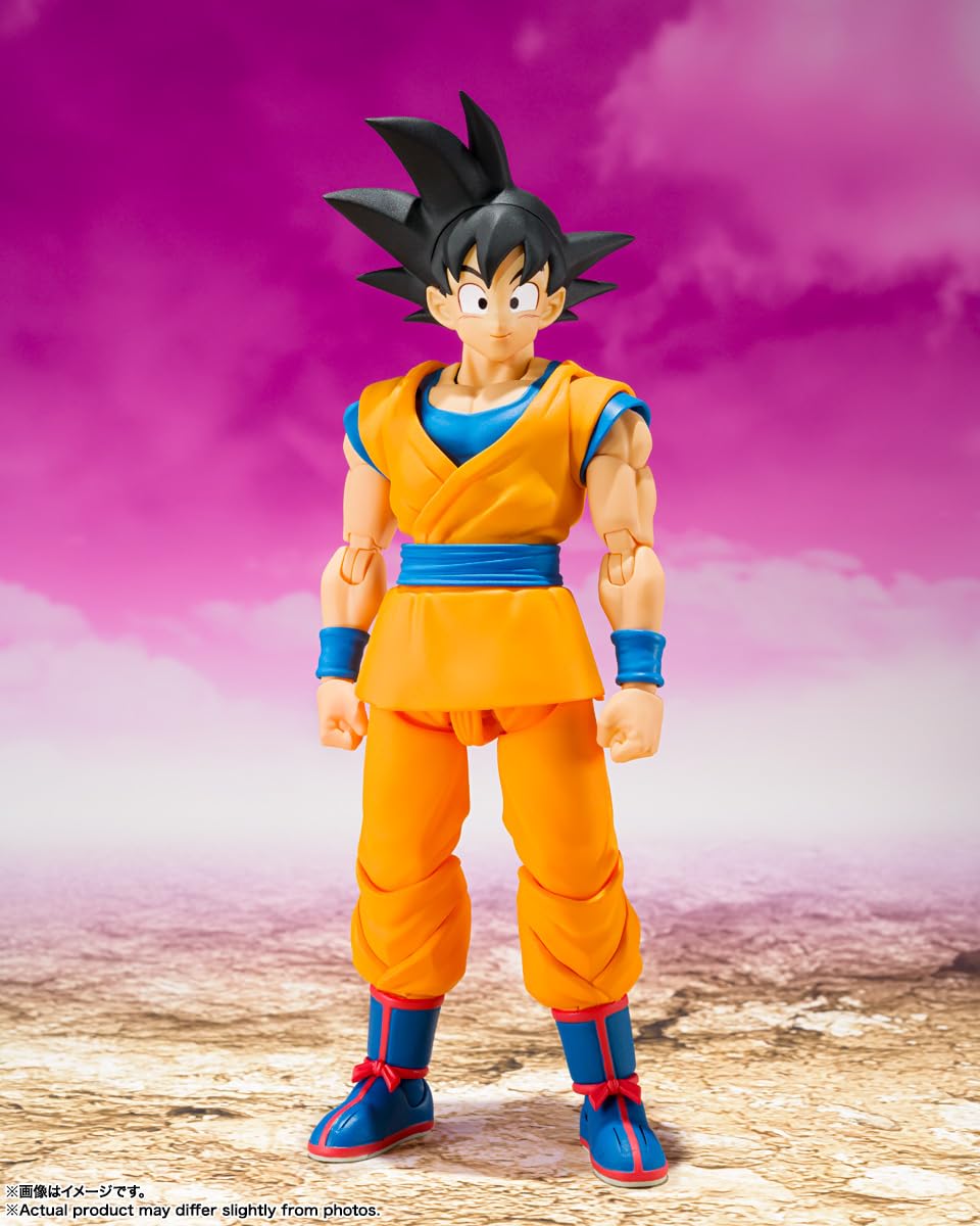 Daima Son Goku with interchangeable wrist parts for varied gestures