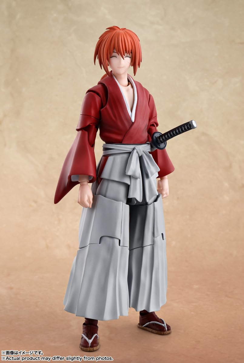 Tamashii Nations Kenshin figure with optional right hands expands display options