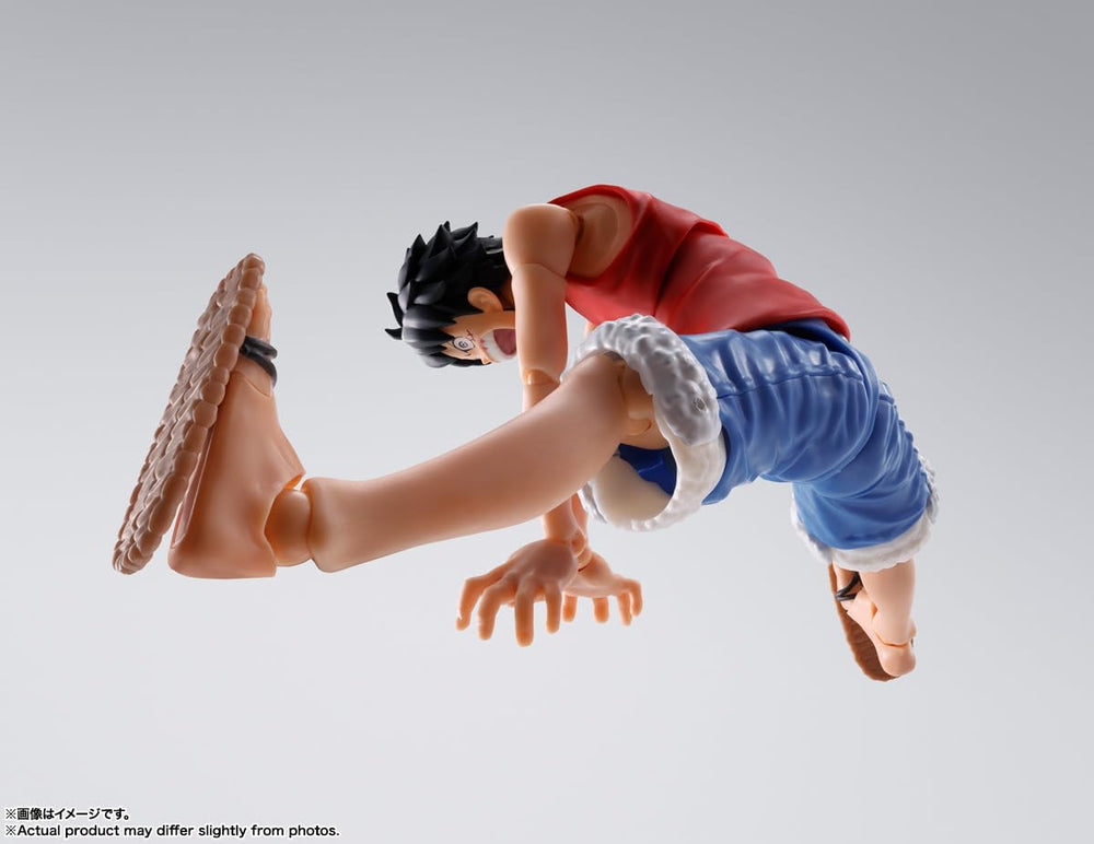 TAMASHII NATIONS Luffy Romance Dawn S.H.Figuarts dynamic pose-ready design.