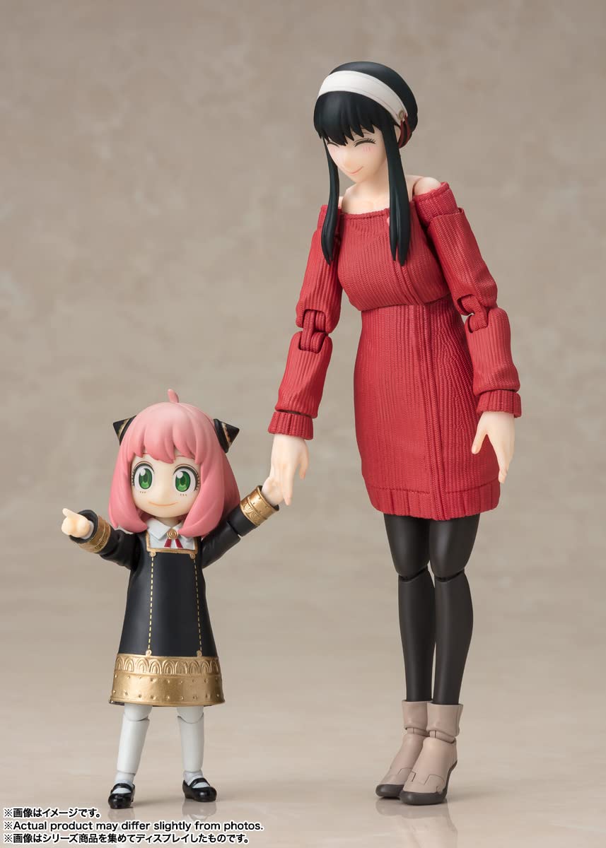 Tamashii Nations Yor Forger packaging and height reference for shelves