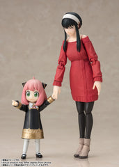 Tamashii Nations Yor Forger packaging and height reference for shelves