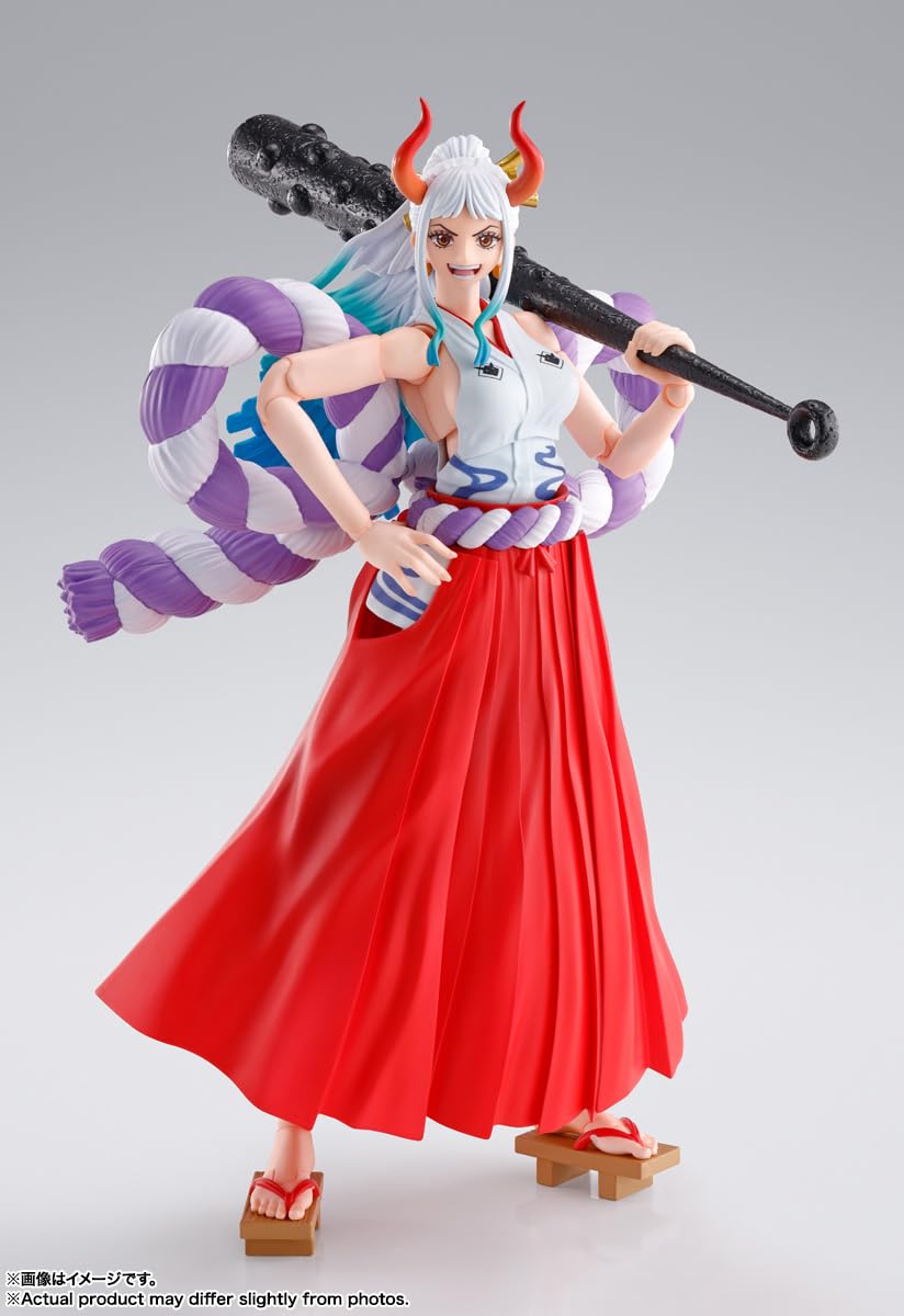 Yamato S.H.Figuarts high posability enables dramatic action poses.