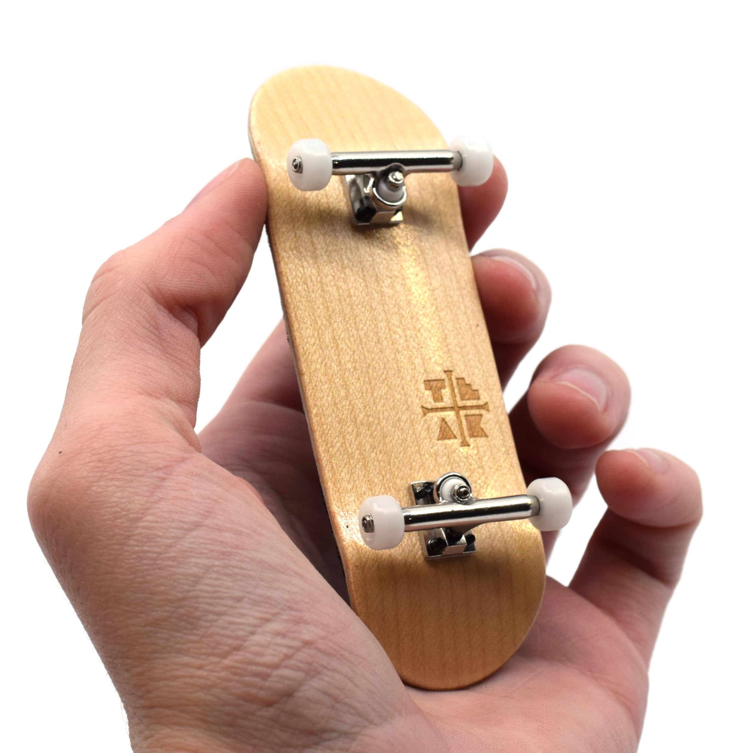 Teak Tuning Pro Deck 32x97mm for precise flicks and stable landings.