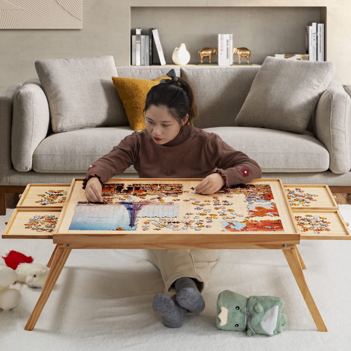 TEAKMAMA 1500-piece puzzle board offers sturdy workspace for relaxed puzzling sessions.