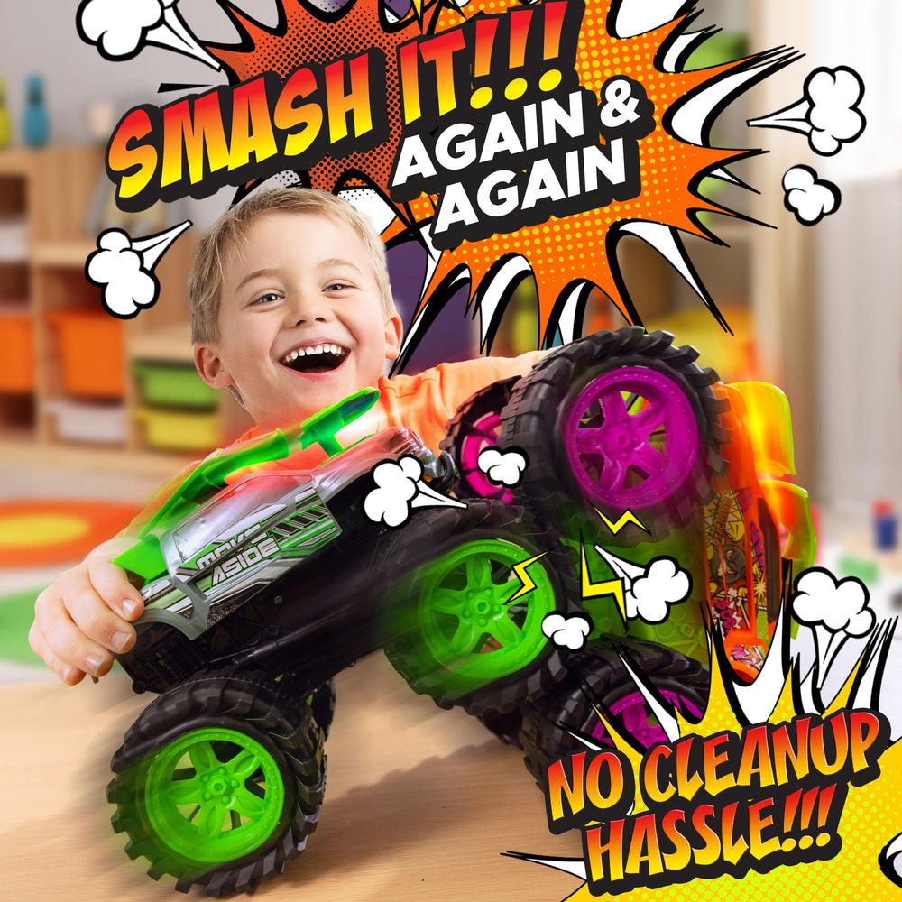 Team Power front wheels crash action activates on impact for extra smashing excitement.