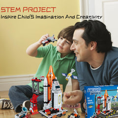 Tecnobicho Space Rocket kit completed model on display showcases a vibrant, educational project