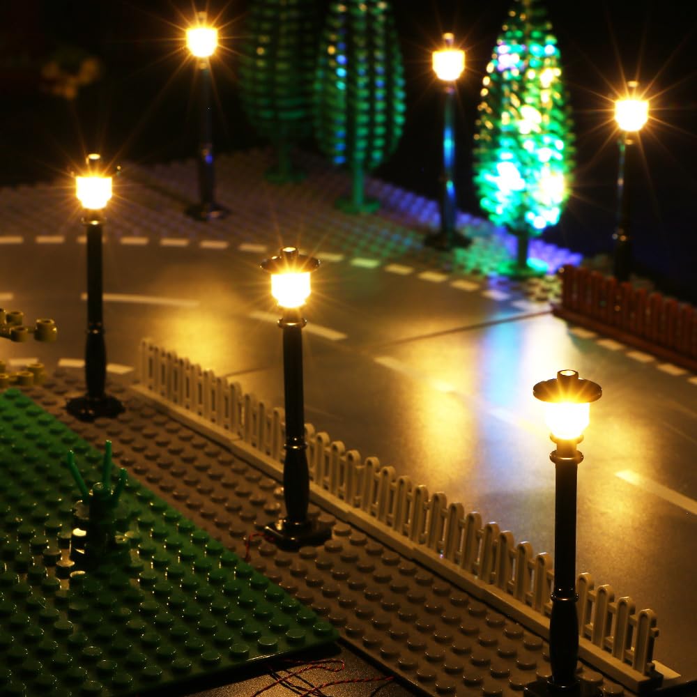 TEDDOO city street light kit side view highlighting compact posts for tight builds.