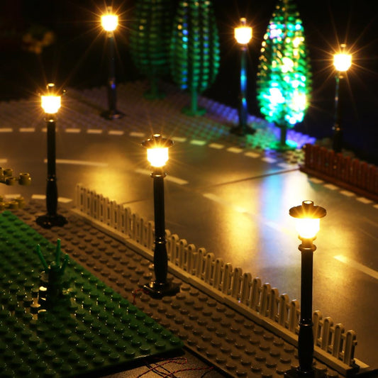TEDDOO city street light kit side view highlighting compact posts for tight builds.