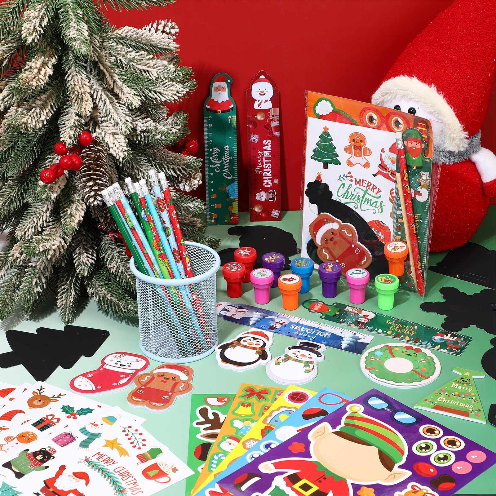 Tenceur Christmas stamps featuring cheerful icons for crafts and learning activities