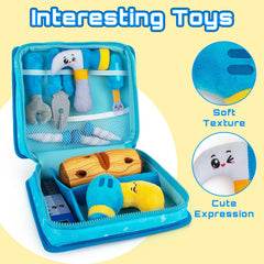 Teytoy soft hammer crinkles to engage little hands during pretend tasks.