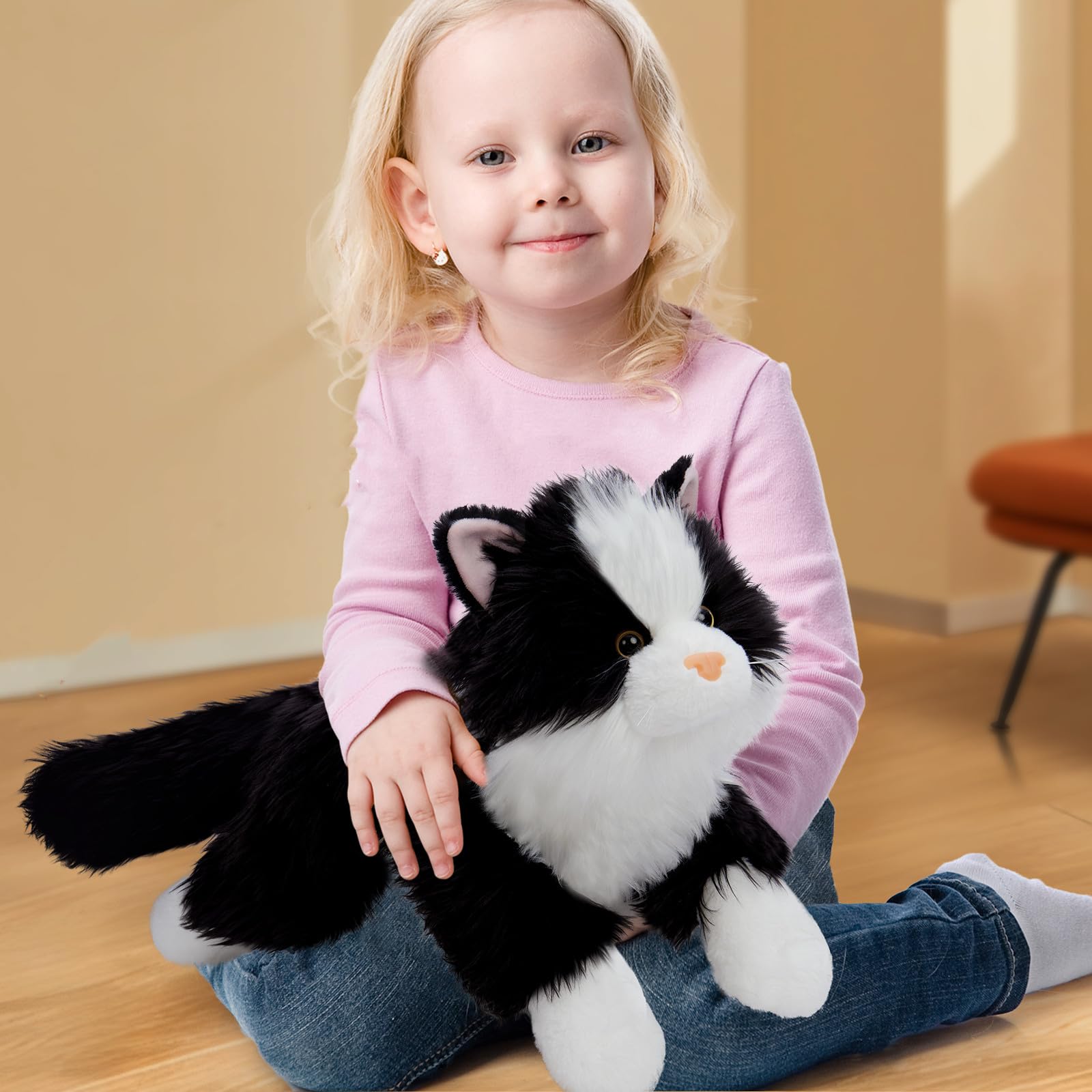 Tezituor ragdoll cat plush with soft fur details for cuddling.