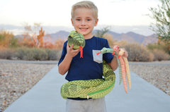 Tezituor gift-ready snake plush for kids' birthdays and holidays.