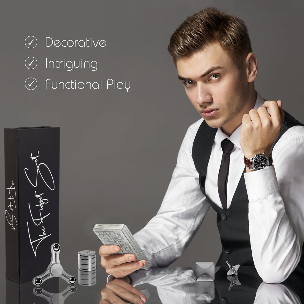 The Fidget Set spinning top promotes concentration during meetings or study.