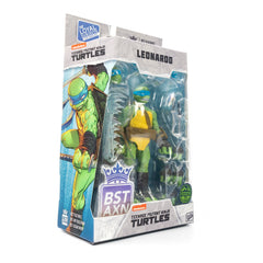 The Loyal Subjects TMNT Leonardo figure packaging features Mateus Santolouco art.