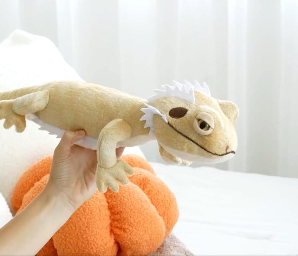 The Petting Zoo Bearded Dragon plush uses recycled materials, eco-friendly choice for plush toys.