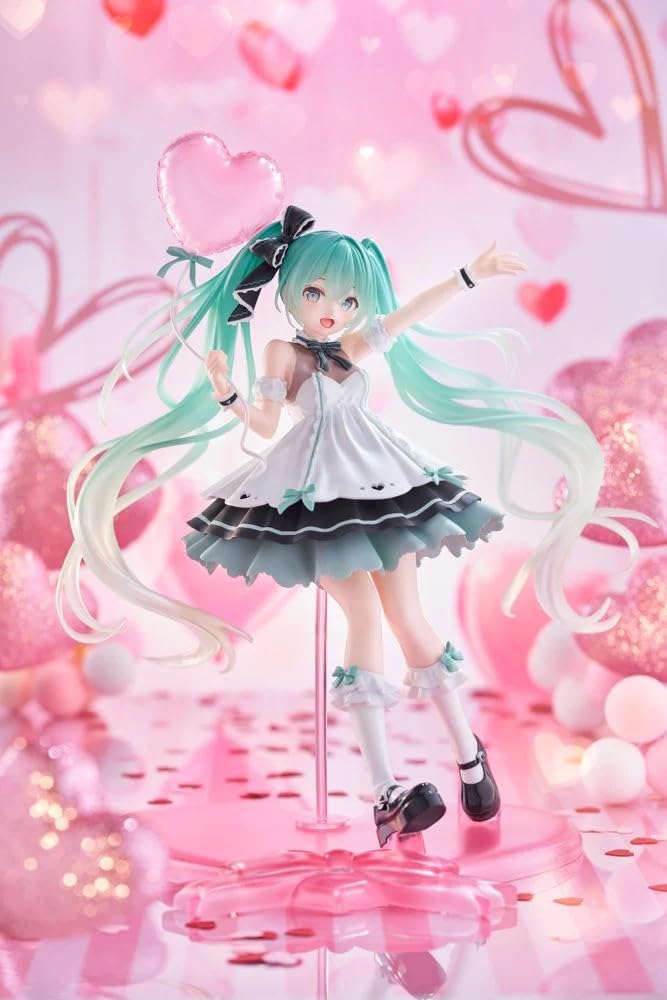 Hatsune Miku party outfit sculpting detail highlights colorful accessories for shelves