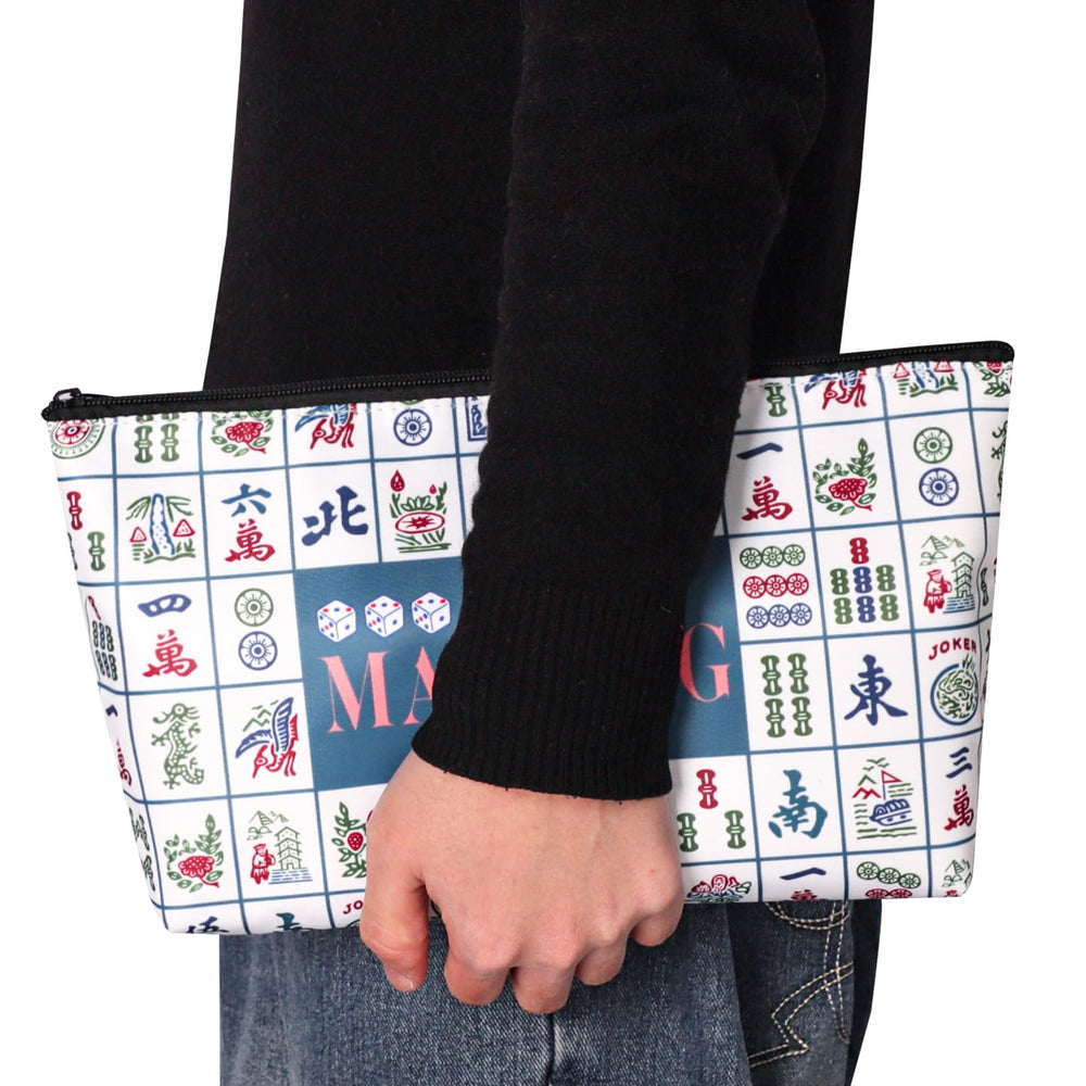 TIASUSAN bag pocket detail for smaller accessories.