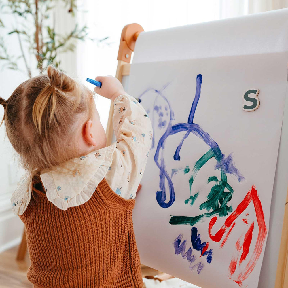 Eco-friendly pine wood construction offers durable, kid-friendly use.