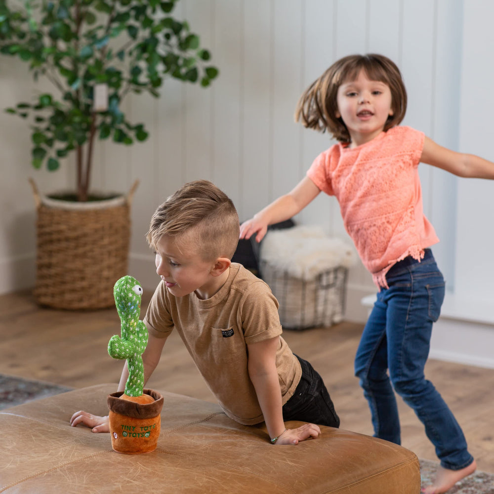 360-degree dance moves on Tiny Tots Toys Dancing Cactus