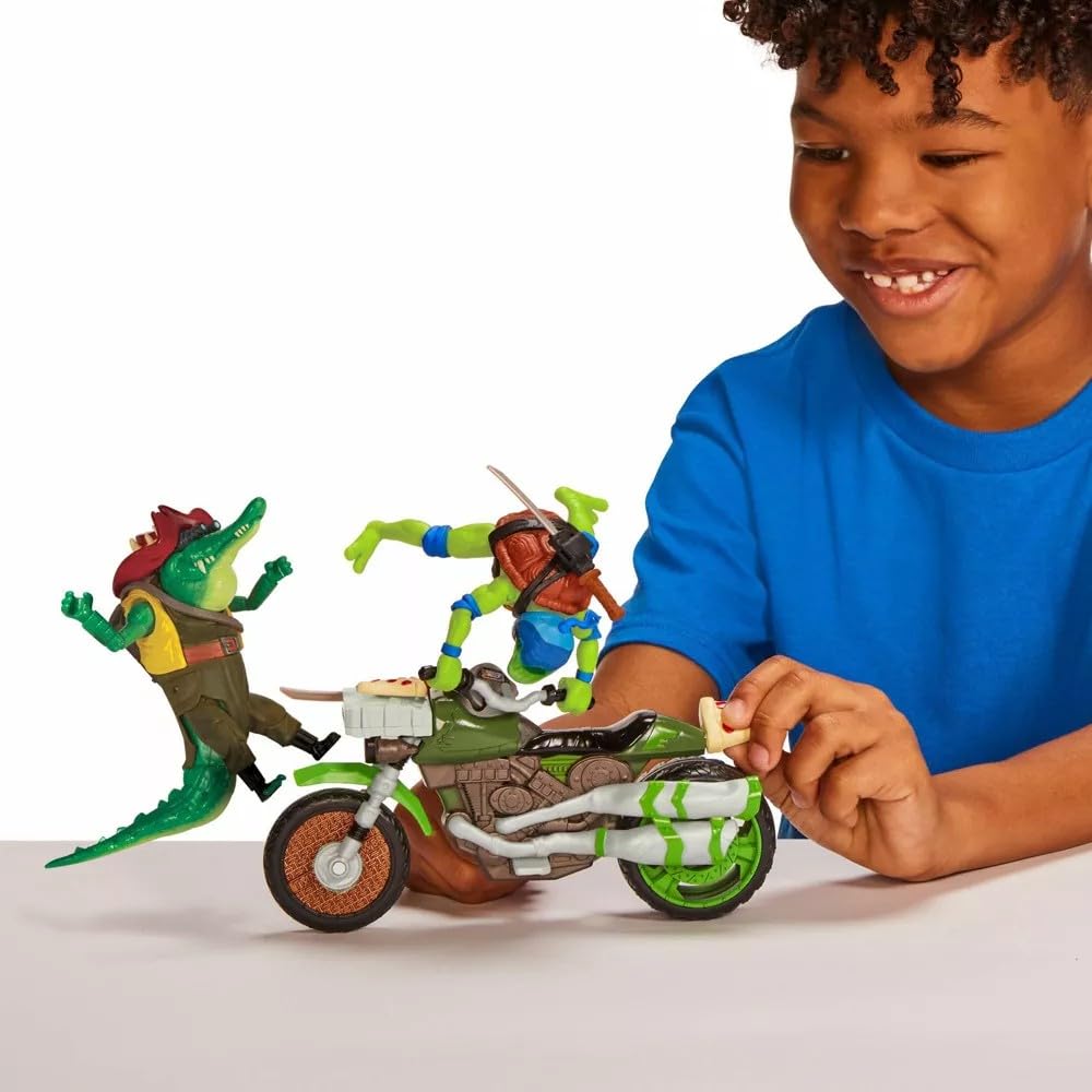 Leonardo figure featuring 12 points of articulation for poses