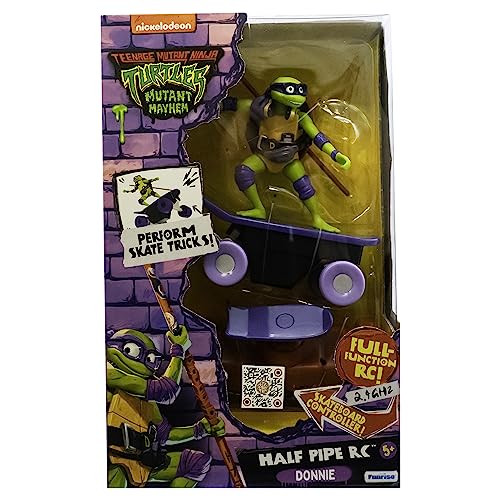 TMNT skateboard-shaped remote controller enables intuitive speed and trick control.
