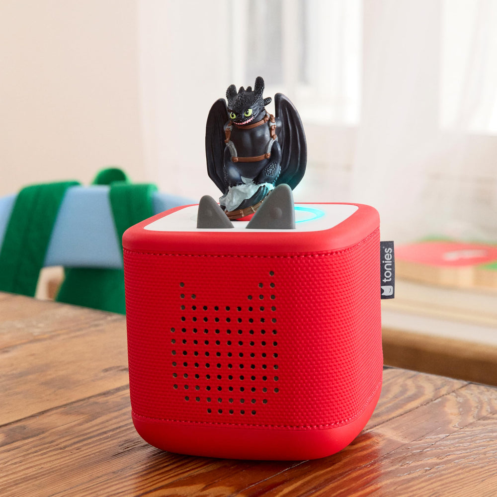 Tonies Toothless figure supports imaginative dragon-rider play and language development.