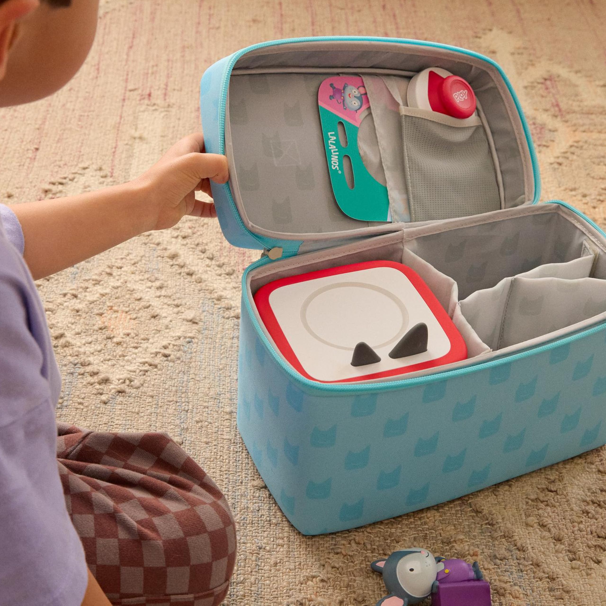 Tonies travel bag easy grip handle enables quick, comfortable carrying