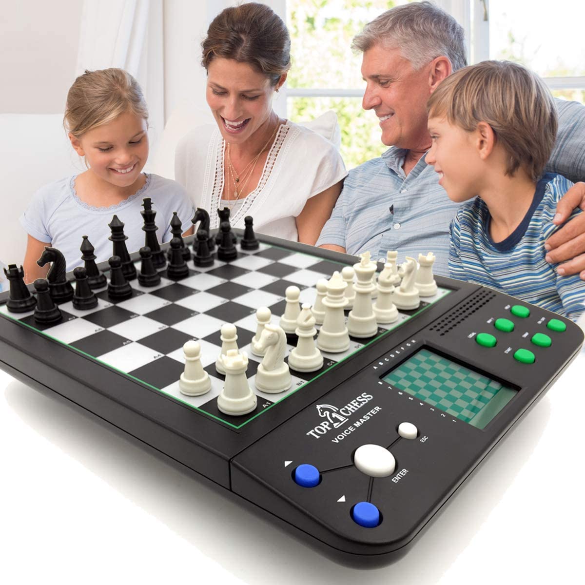 Top 1 Chess AI learning mode challenges solo players