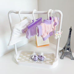 TOU-BEGUIN 17cm doll outfit set offers complete dress-up options.