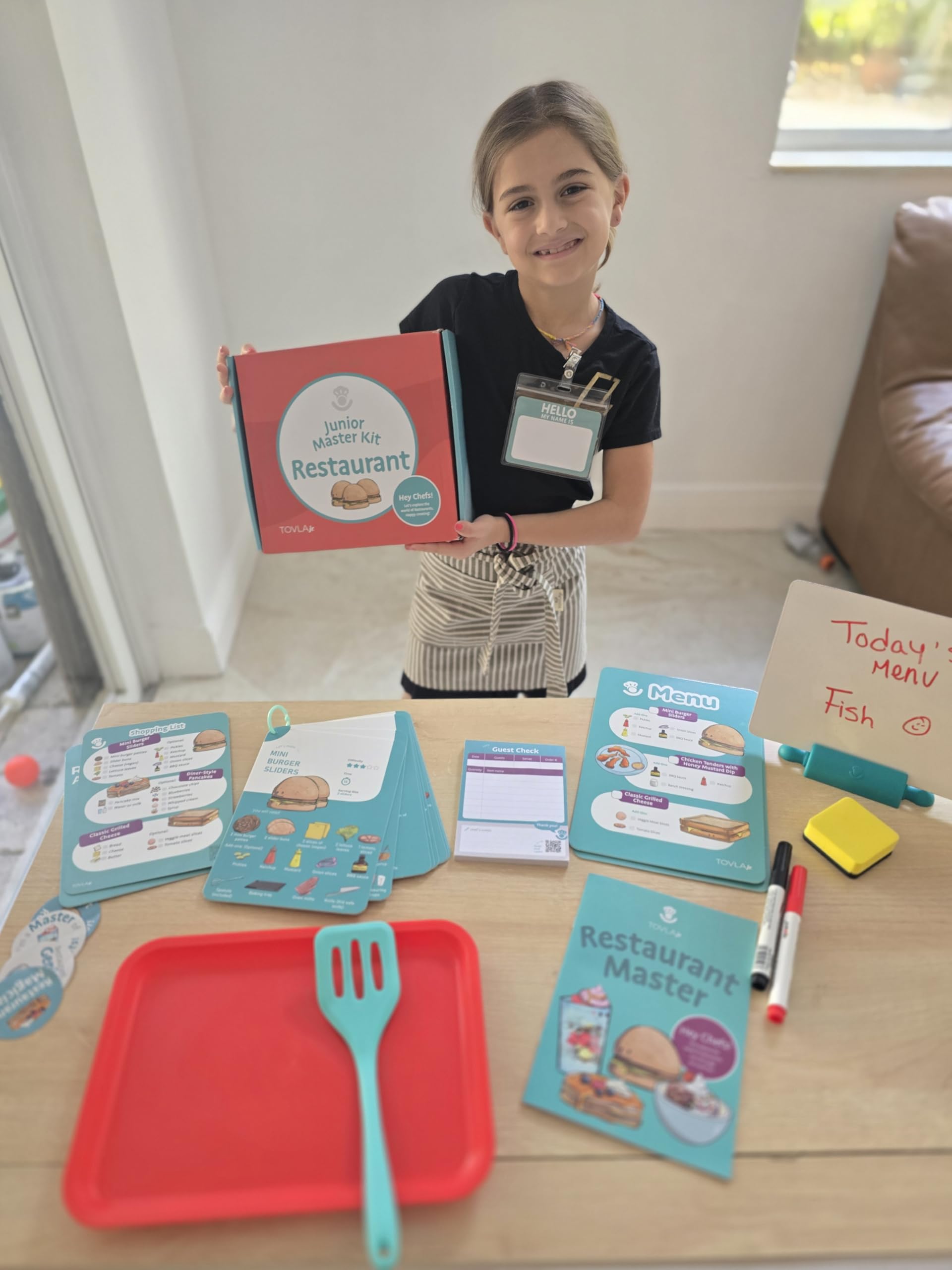 Tovla Jr. visual recipe cards guide real-diner meals with friendly visuals.