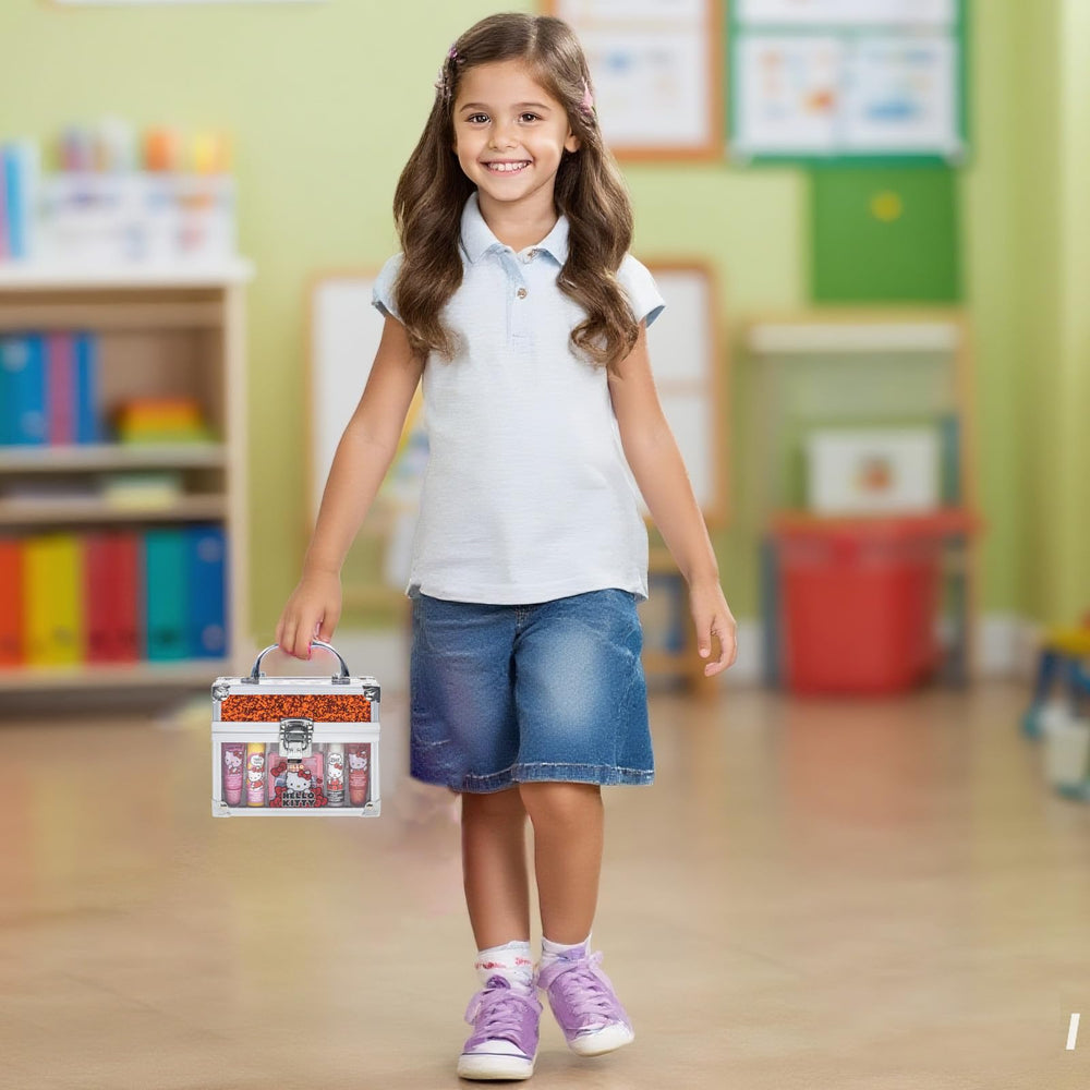 Travel-ready makeup case ideal for sleepovers and playdates.
