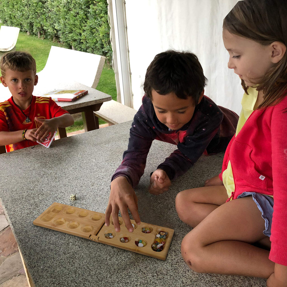 TOWO Mancala drawstring bag included for tidy storage and gifting