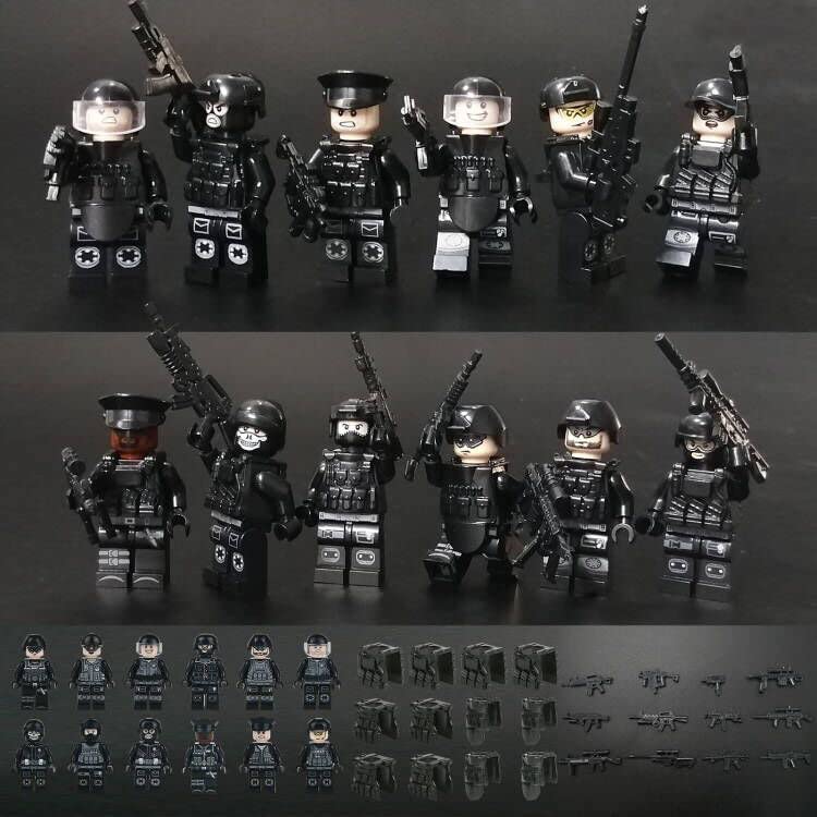Toysvill SWAT packaging keeps the set organized for gifting.