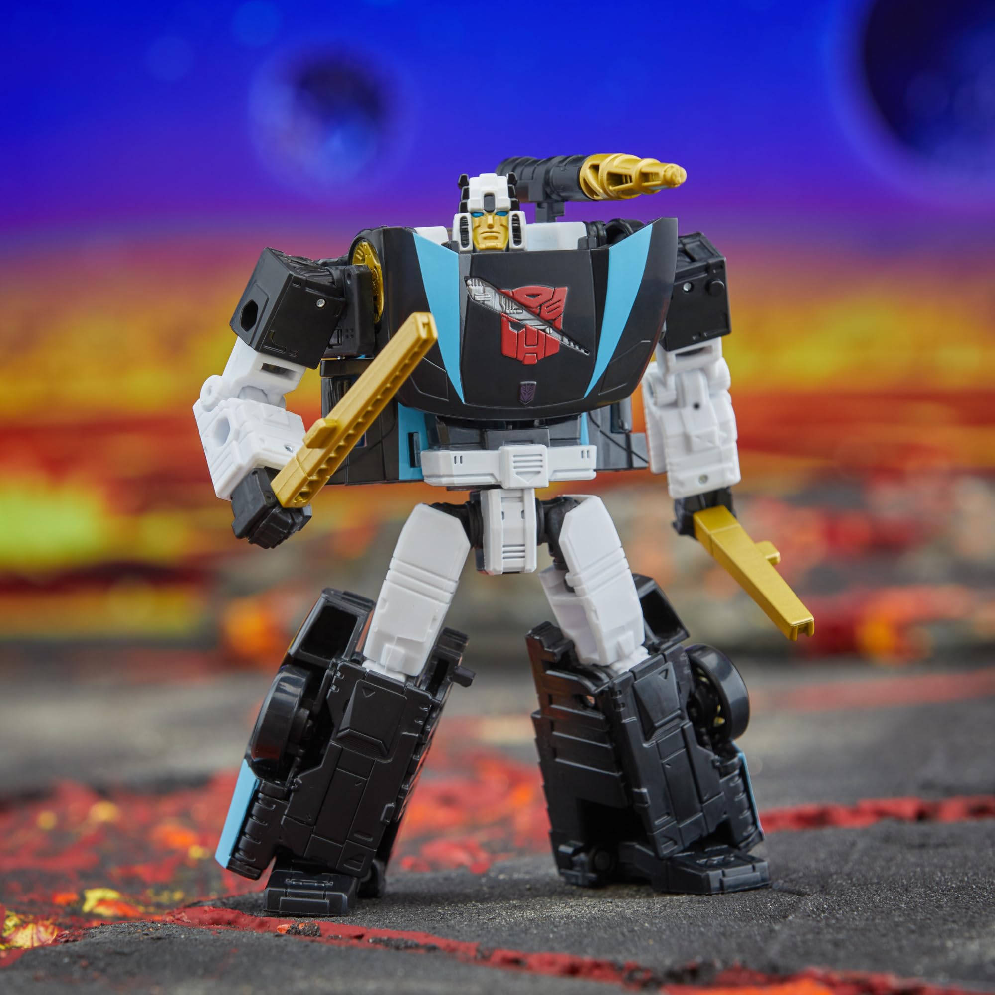 Transformers Armada Wheeljack with articulated head, arms, and legs for dynamic poses.