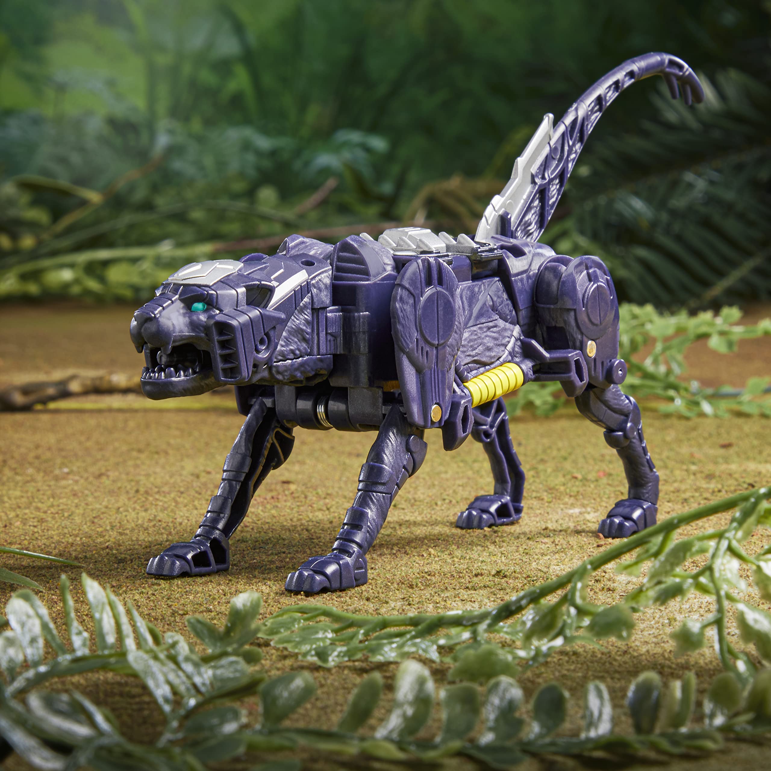 Transformers Beast Alliance figures boost collection with cross-play