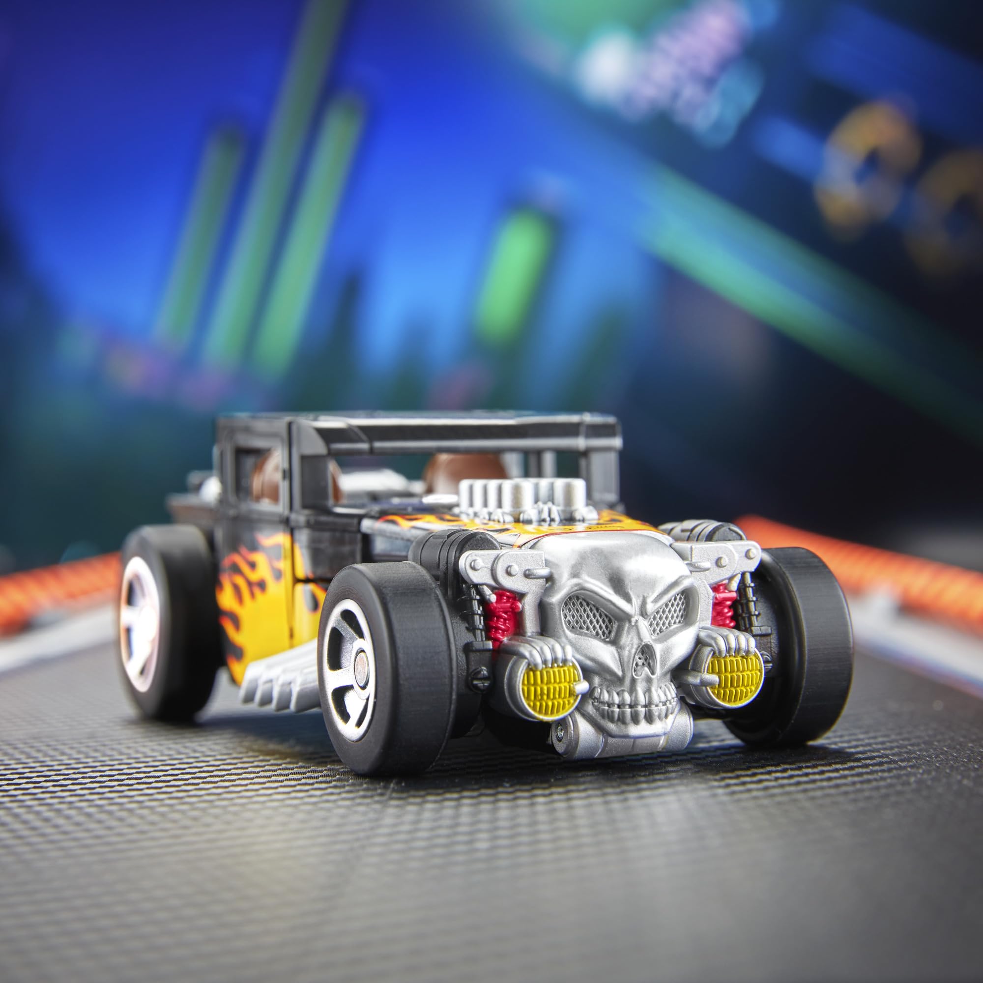 Bone Shaker accessory shifter-mace attaches in both modes for dynamic play.