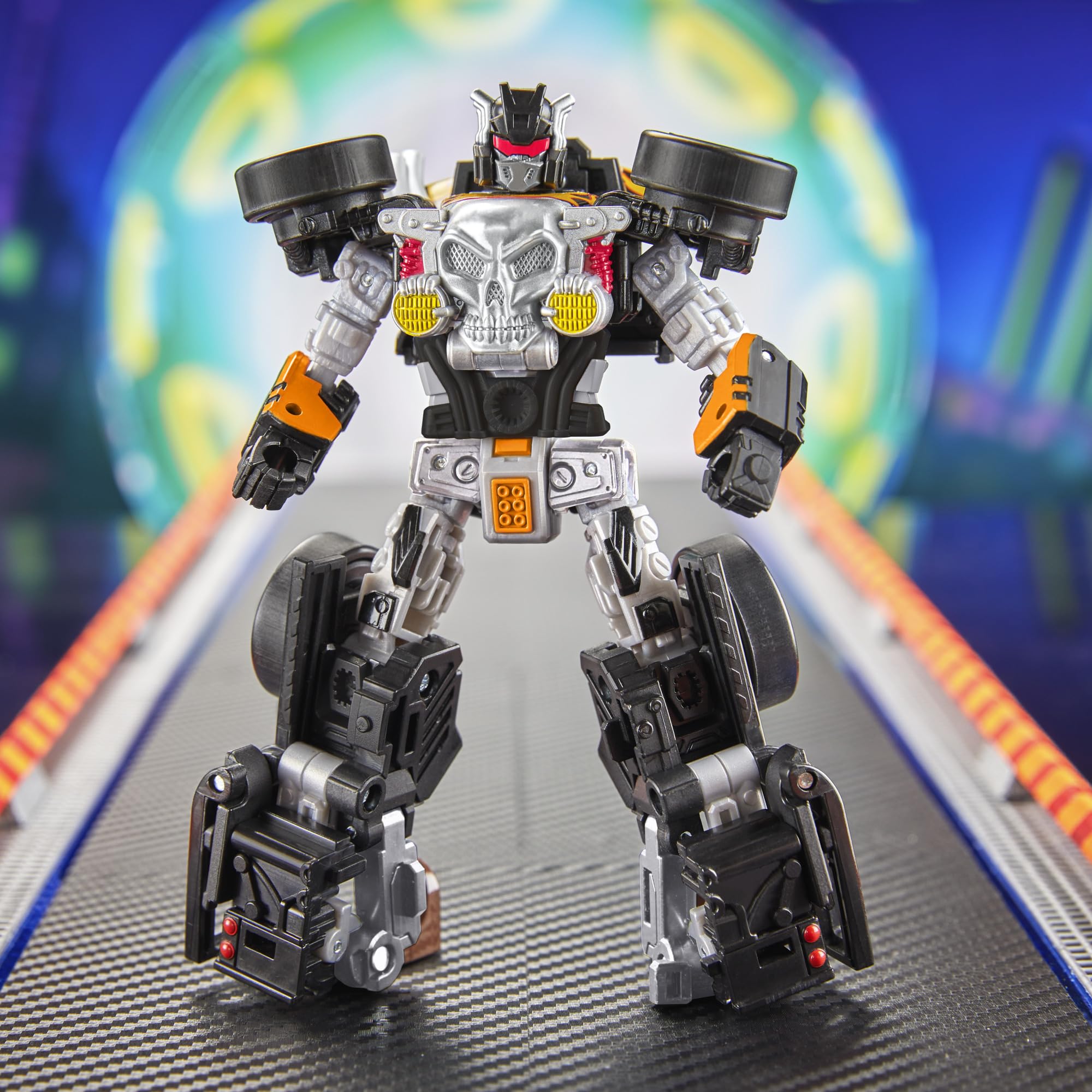 Transformers Bone Shaker display pose emphasizes dynamic silhouette.