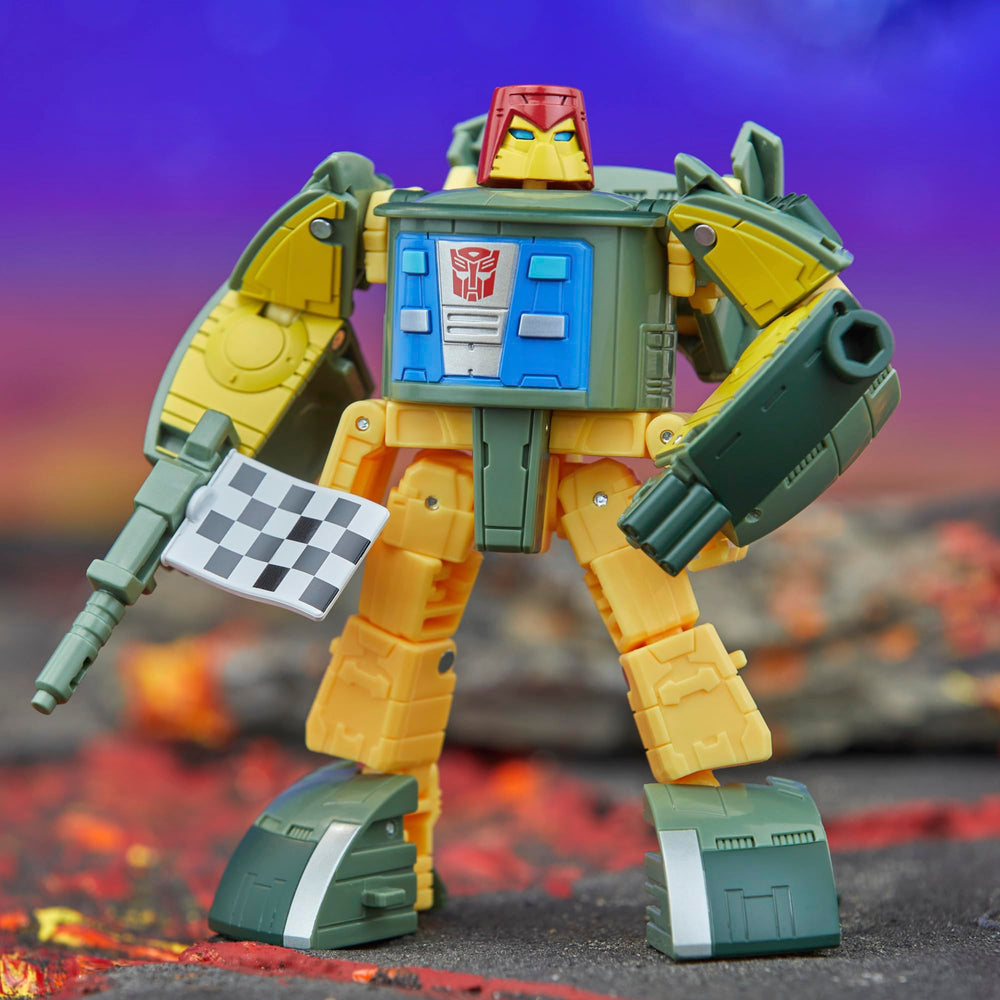 Cosmos arms offer varied reach for dynamic play and posing.
