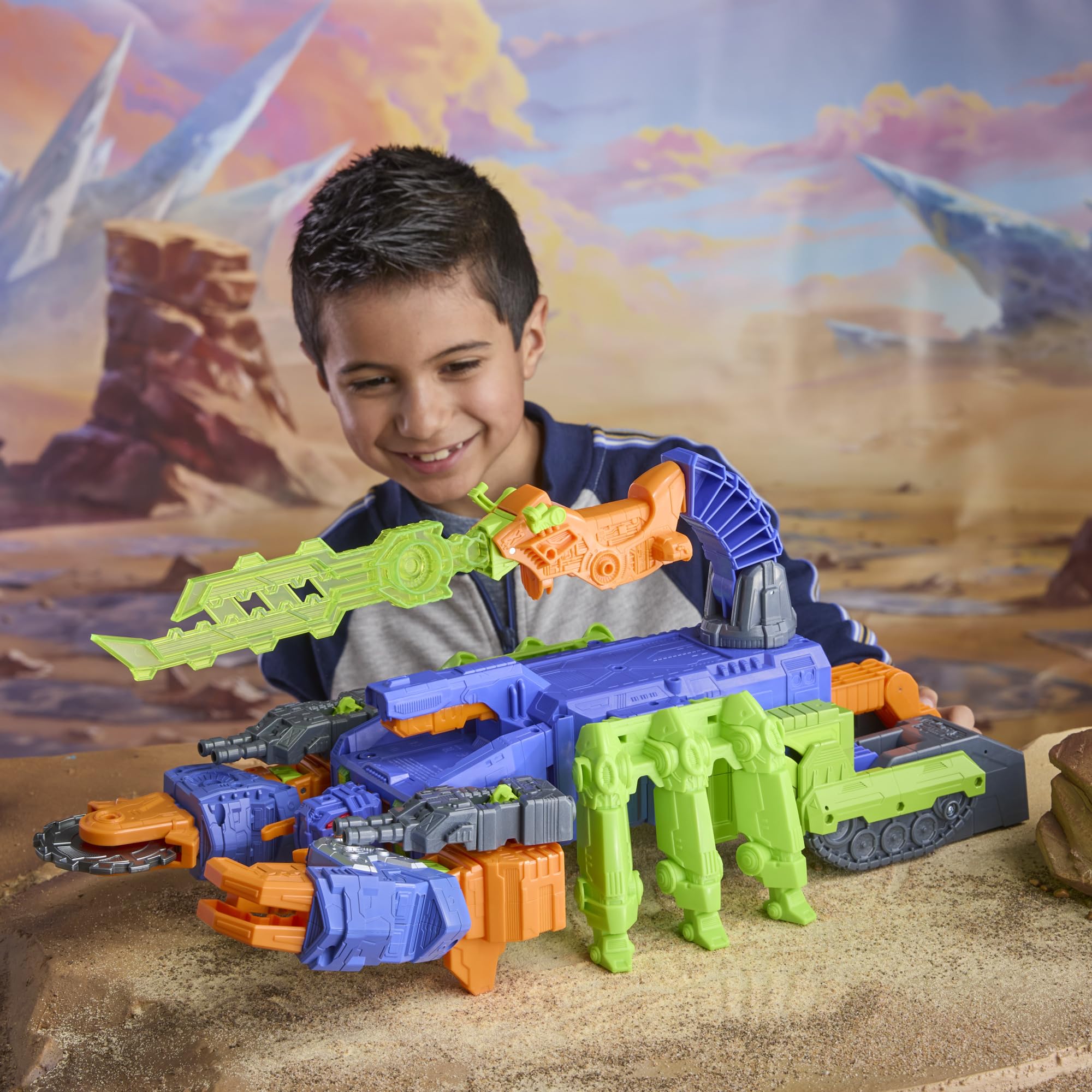 Transformers CYBERWORLD Scorponok battle stations visible in chest and legs.
