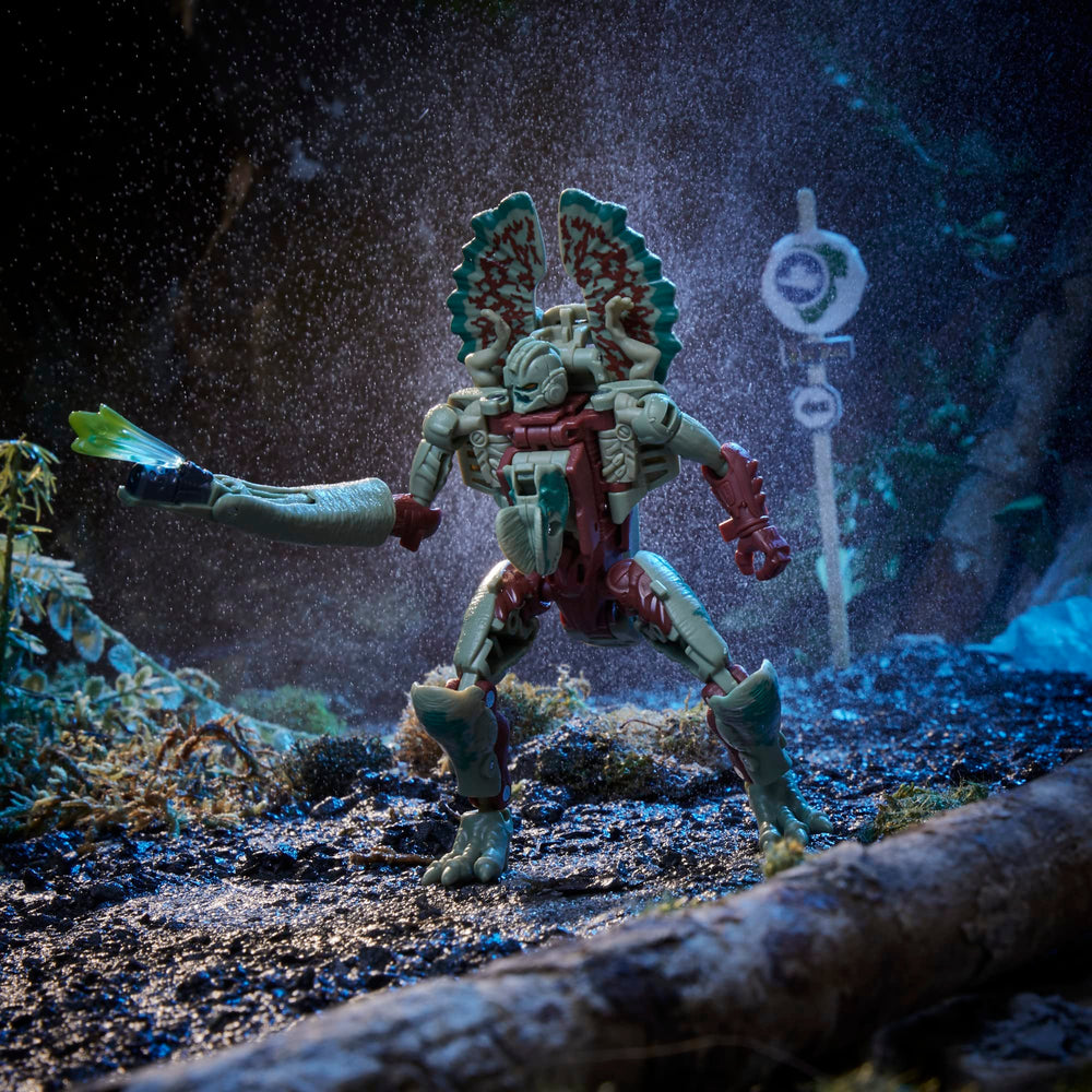 Transformers Dilophocon packaging scene evokes iconic Jurassic Park moment.