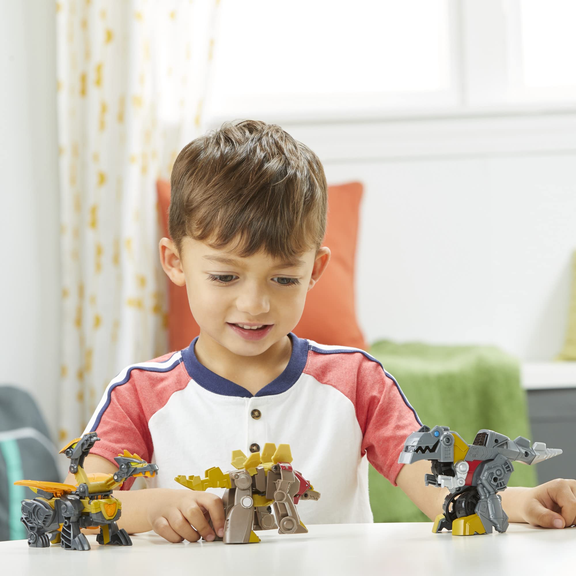 Transformers Dinobot Adventures Snarl figure in dinosaur mode inspires adventurous stories.