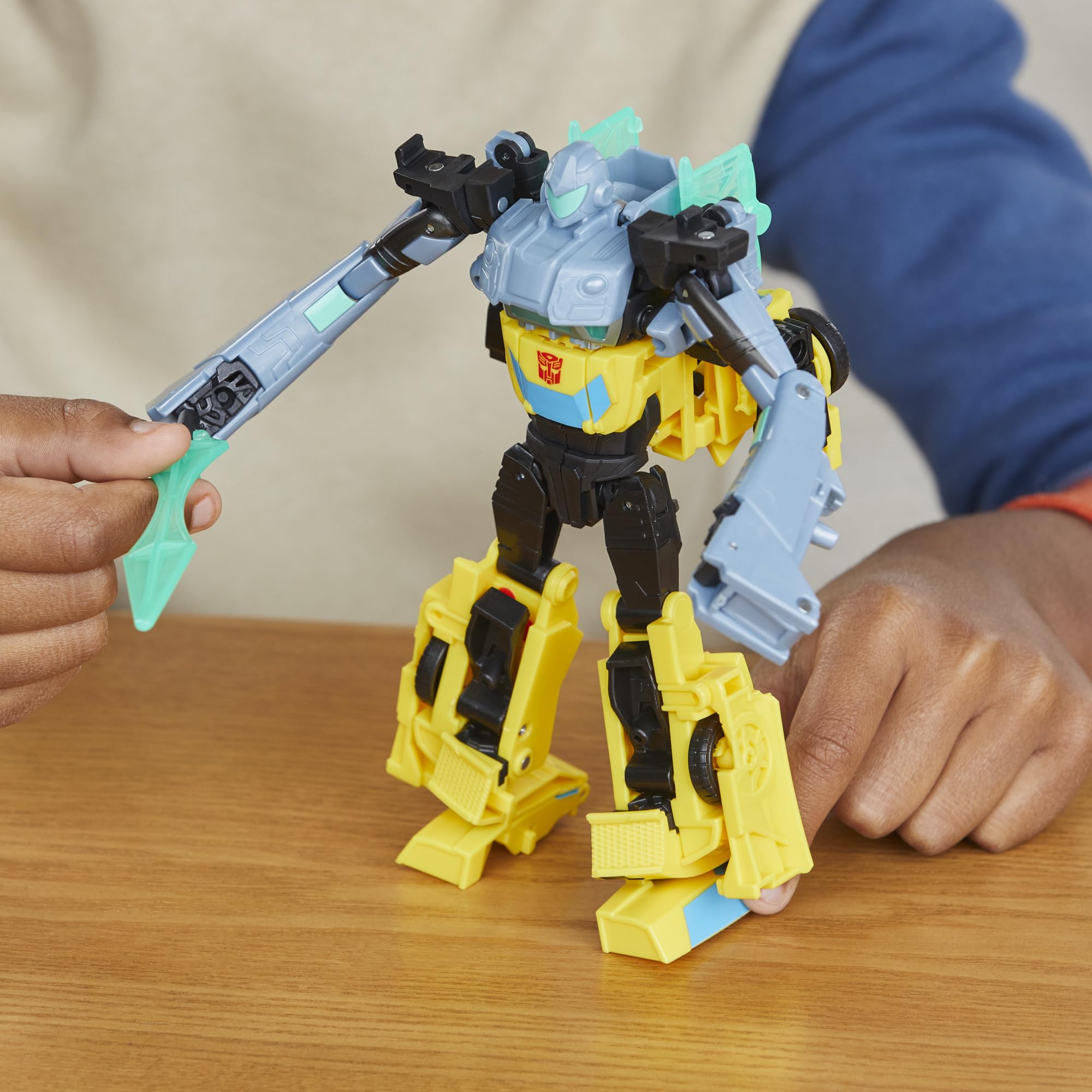 Transformers EarthSpark Bumblebee Mo combiner setup 1 for dual-bot action